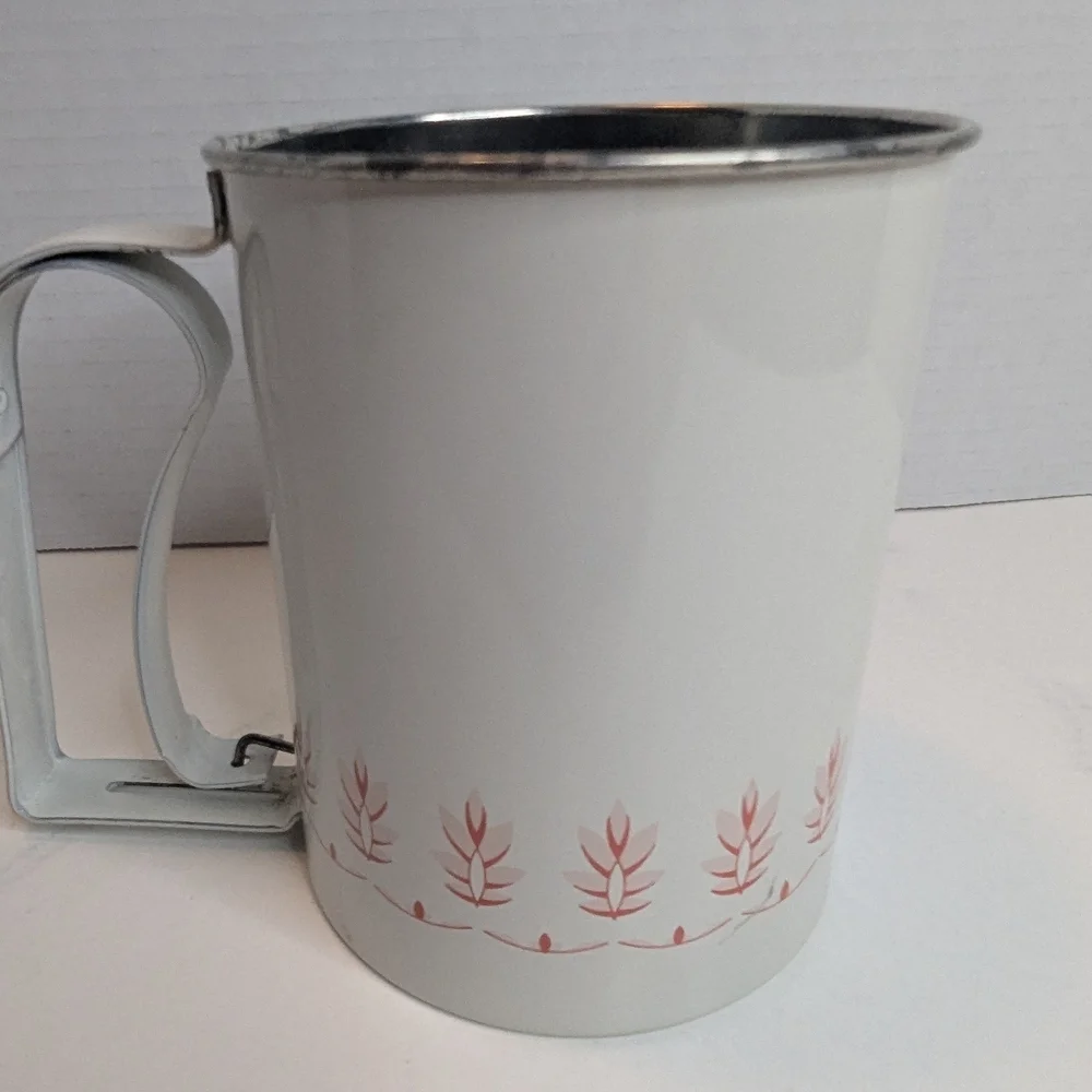 ANDROCK Vintage Metal Sifter Made In USA Retro Off White/Red/Pink Floral Print